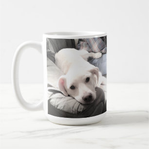 Caneca De Café Foto de cachorro fofo sentado com o melhor amigo a