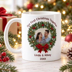 Caneca De Café Foto de Casal Nosso Primeiro Natal  Grinalda de Ar