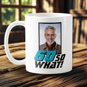 Caneca De Café Foto de Citação Engraçada de 60 e Tal Aniversário
