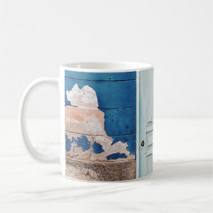 CANECA DE CAFÉ FOTO DE CONSTRUÇÃO COM PORTA DE MADEIRA BRANCA