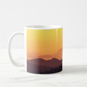 CANECA DE CAFÉ FOTO DE FLORESTA EM PAISAGEM DURANTE A HORA DE OUR