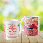 Caneca De Café Foto Elegant Floral Baby's First Christmas<br><div class="desc">Celebre o primeiro Natal do seu bebê todas as manhãs com um toque de elegância e alegria. A nossa primeira caneca de café de Natal do Elegante Floral Baby é a mistura perfeita de beleza e sentimentalidade, fazer cada sip lembra um marco especial: Elegante Design Floral: Adornada com intrincados e...</div>