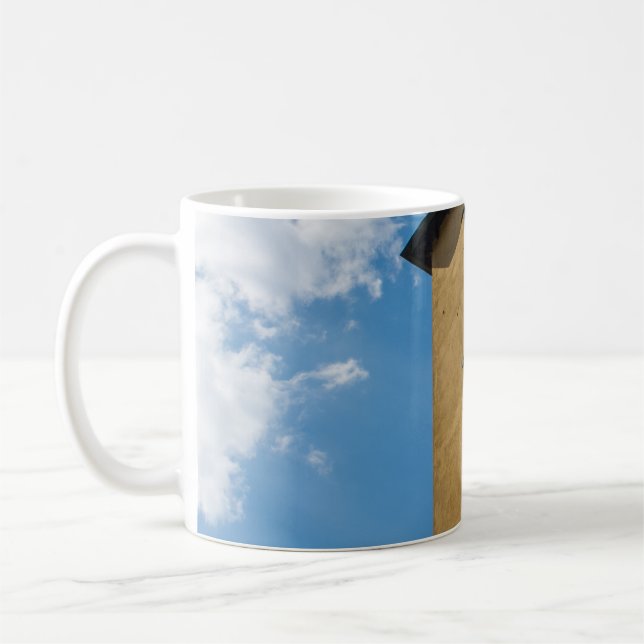 CANECA DE CAFÉ FOTOGRAFIA DE ÂNGULO BAIXO DA JANELA DE LOUVER MAR (Esquerda)