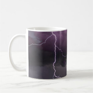 CANECA DE CAFÉ FOTOGRAFIA SELETIVA DO TRONCO BRANCO