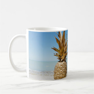 Caneca De Café Fruta de abacaxi castanho na costa