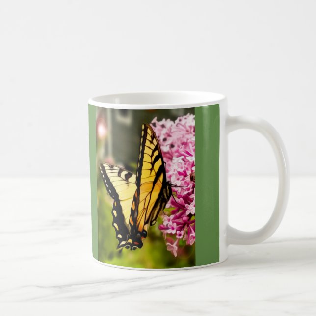 Caneca De Café Fundo bonito da borboleta w/green do swallowtail (Direita)