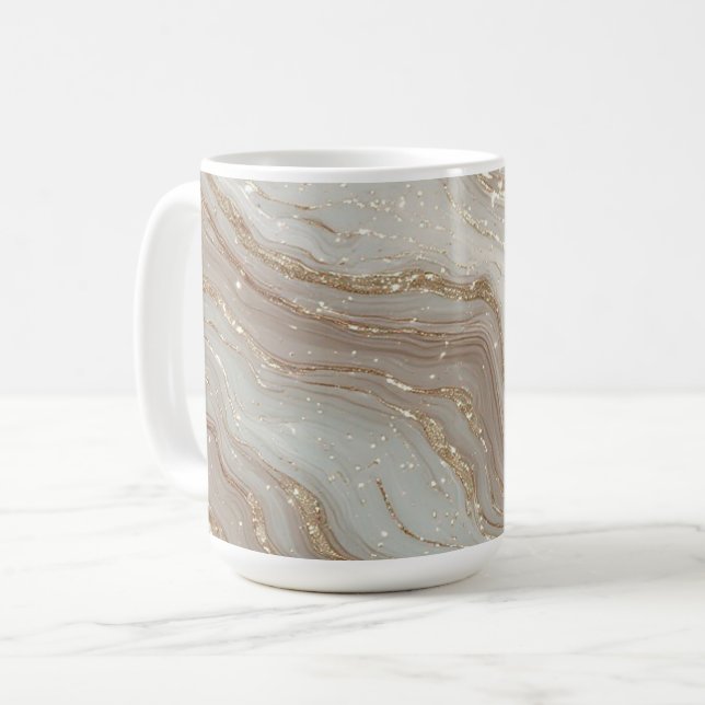 Caneca De Café Fundo de Mármore Bege Elegante Com Brilho Dourado (Frente Esquerda)