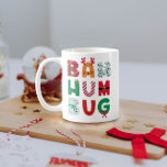 Caneca De Café Funny Bah Humbug<br><div class="desc">Design engraçada para um ano desafiador. Bah Humbug está envolvido em designs de Natal alegres. Mensagem humorística para os feriados.</div>