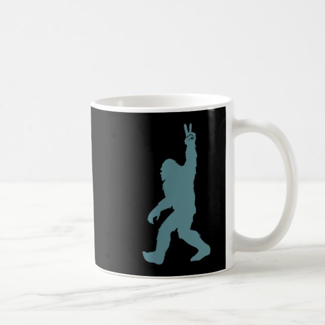 Caneca De Café Funny Bigfoot Sasquatch Peace Sign Big Foot Squatc (Direita)