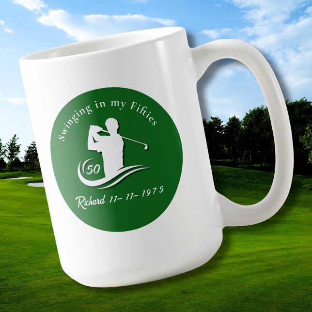 Caneca De Café Funny Swinging In My Fifties Modern Golf Player (Criador carregado)
