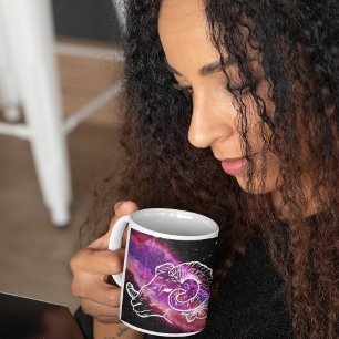 Caneca De Café Galáxia Rosa Roxo Constelação de Áries Signo do Zo