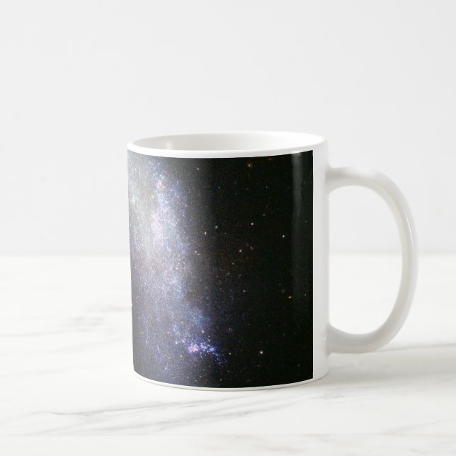 Caneca De Café Galaxy NGC 1427A mergulha na Galáxia Fornax (Direita)