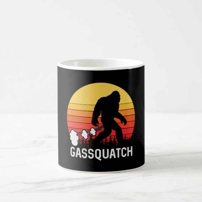 Caneca De Café GASSQUATCH Bigfoot Retro fart Design (Centro)