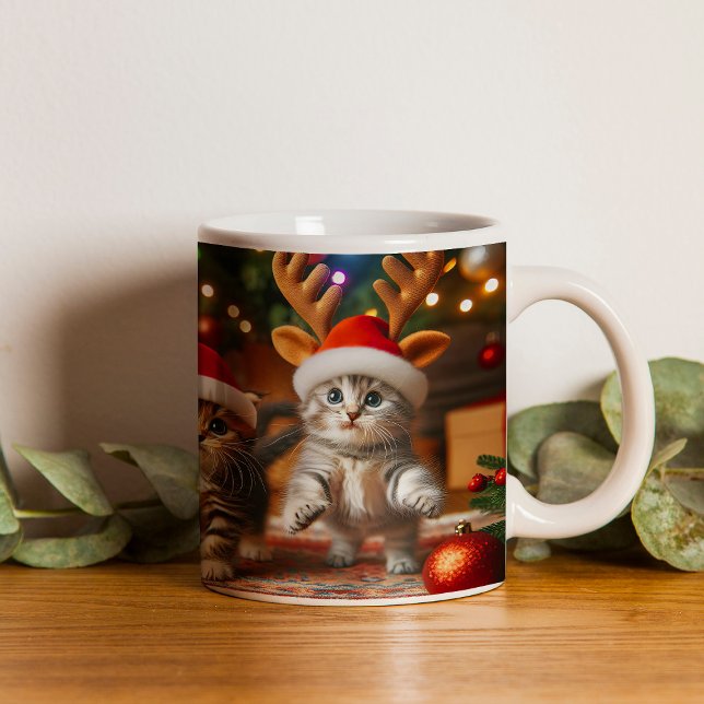 Caneca De Café Gatinhos bonitos com Papai Noel e chapéus de rena  (Criador carregado)