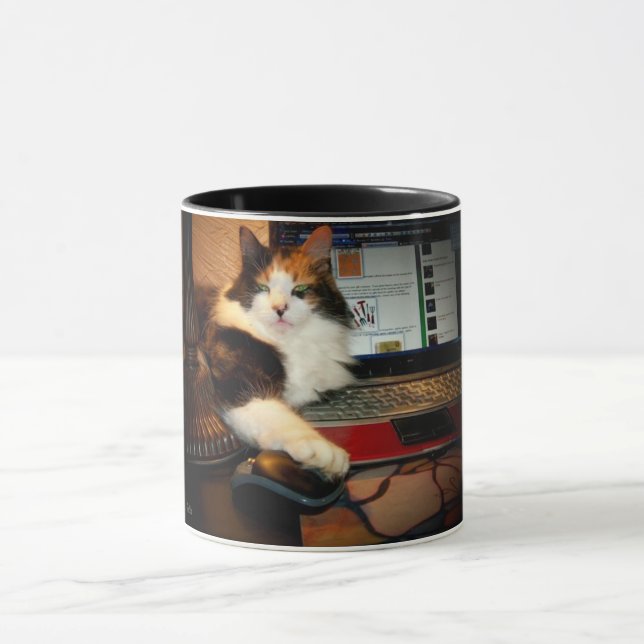 Caneca de Café Gato Calico Pegou Seu Mouse (Centro)