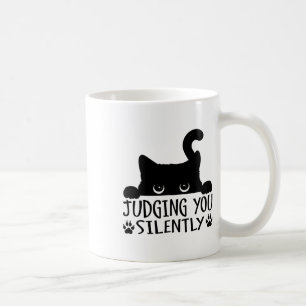 Caneca De Café Gato Negro Engraçado A Julgá-Lo Gato Silenciosamen