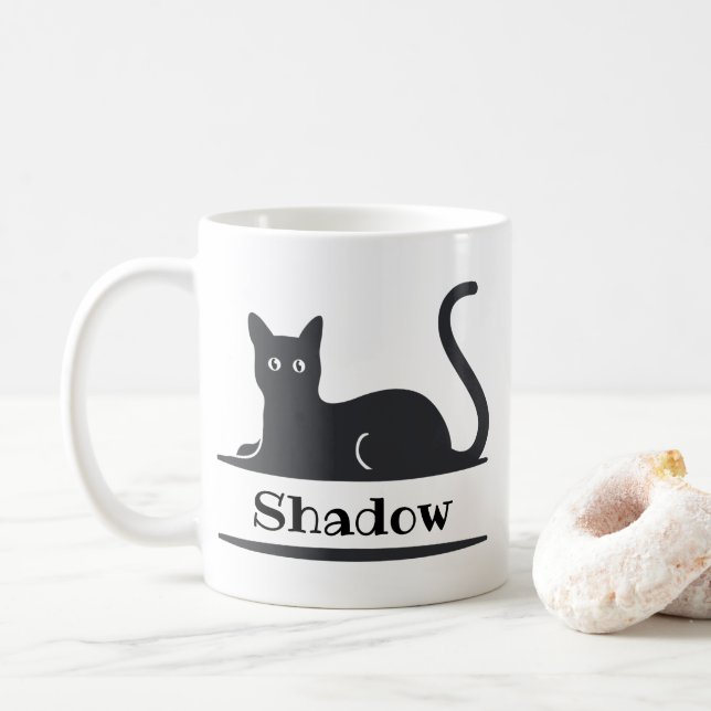 Caneca De Café Gato Preto Deitado Monogramado (Com Donut)