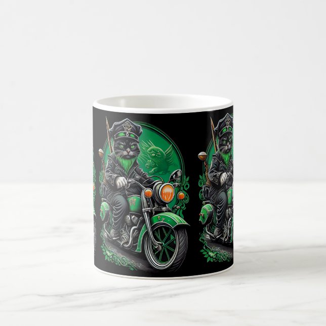 Caneca De Café Gato preto pilotando bicicleta no Dia de São Patrí (Centro)