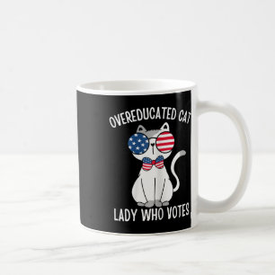 Caneca De Café Gatona De Gato Engraçada Que Vota Para Kamala H