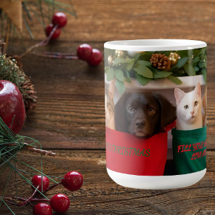 Caneca De Café Gatos e Cachorros Fofos em Meias de Natal