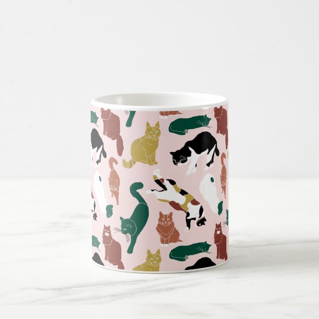 Caneca De Café Gatos encantadores desenhados à mão em fundo rosa (Centro)