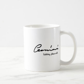 Caneca De Café Gemini Quirky Tee. Adesivo
