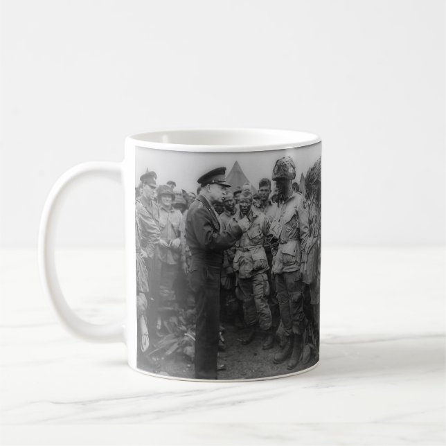 Caneca De Café General Dwight D. Eisenhower com paramilitares (Esquerda)