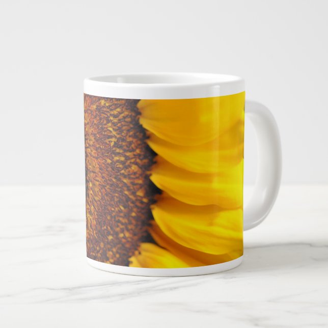 Caneca de café gigante com rosto de girassol (Frente Esquerda)