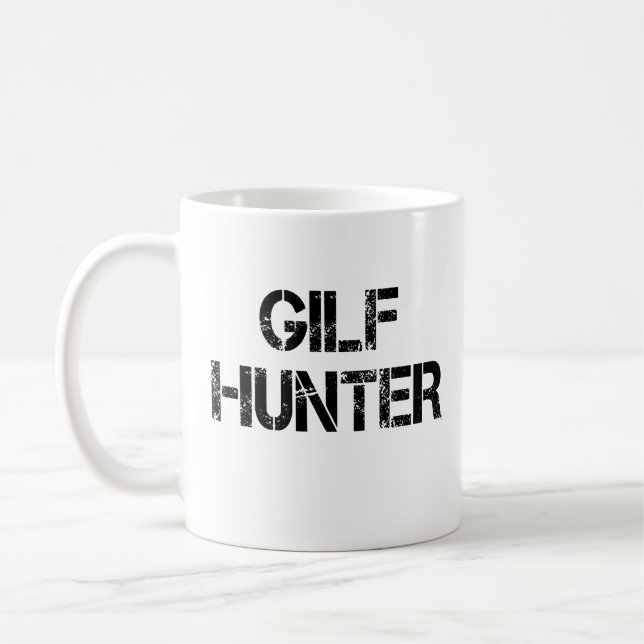 Caneca De Café GILF Hunter (Esquerda)