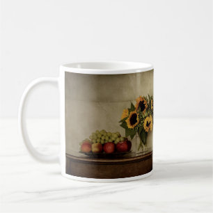 Caneca De Café Girassóis em Vase, Tapete de Fruta na Mesa