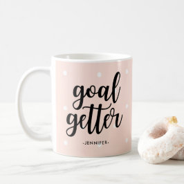 Caneca De Café Goal Getter | Bolinhas cor-de-rosa e tipografia