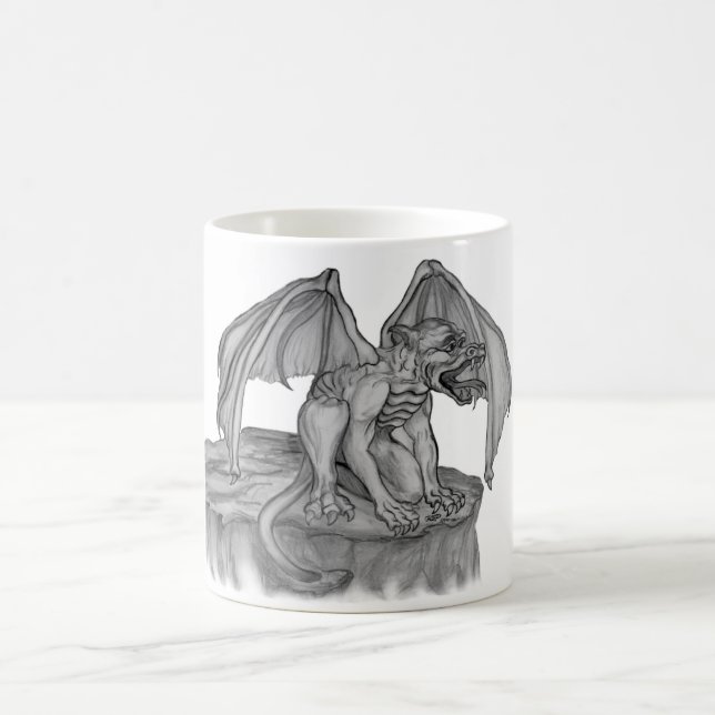 Caneca De Café GOLEM - Gargoyle Design preto-e-branco (Centro)
