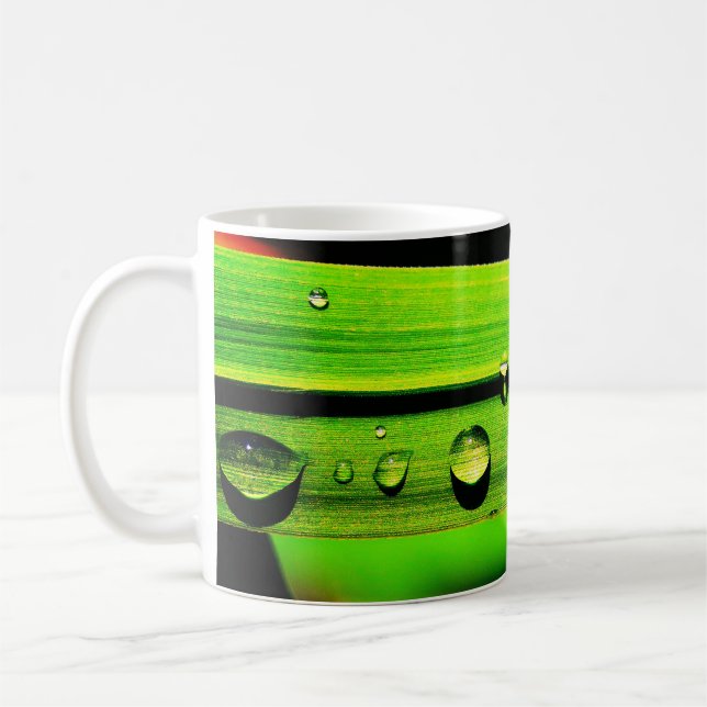 Caneca De Café Gotículas de chuva na grama (Esquerda)
