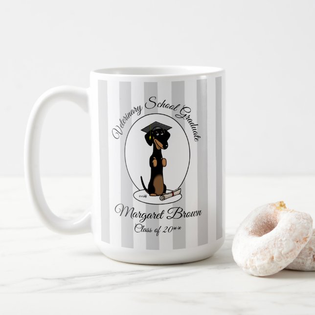 Caneca De Café Graduação Dachshund (preto e bronzeado) - Cão boni (Com Donut)