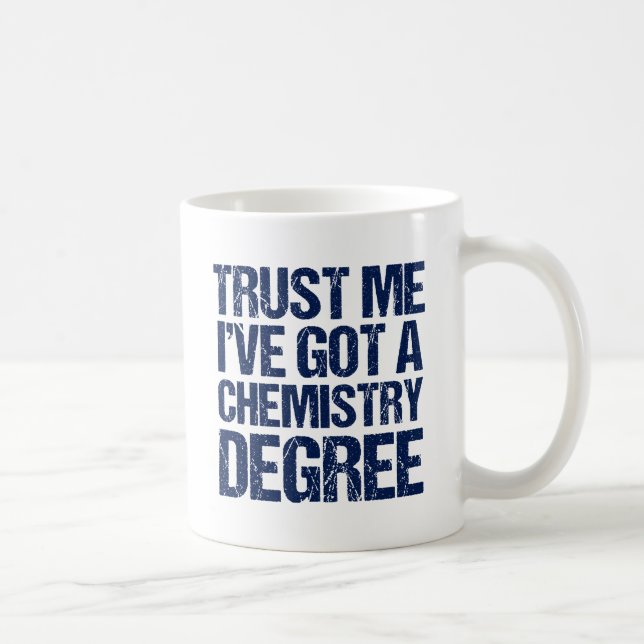 Caneca De Café Graduação de Química Engraçada Humor Formando Chem (Direita)