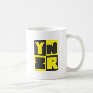 Caneca De Café Gráfico de YNZR, em produtos relativos à promoção