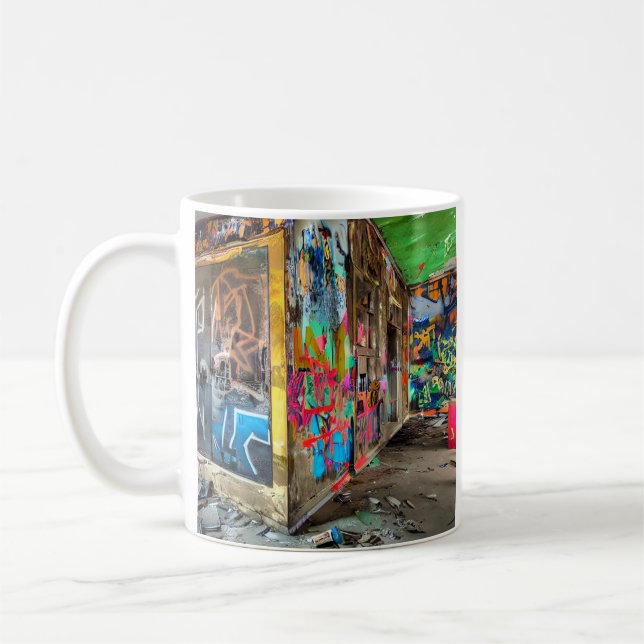 Caneca De Café Grafite de Edifício Abandonado pela Arte de Rua (Esquerda)