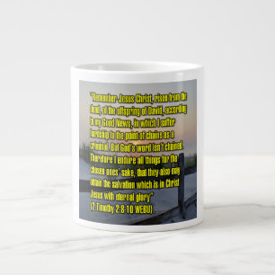 Caneca De Café Grande 2 Timothy 2:8-10 WEBU Mug