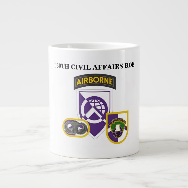CANECA DE CAFÉ GRANDE 360.º ASSUNTOS CIVIS BRIGADE JUMBO MUG (Frente)