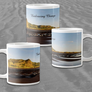 Caneca De Café Grande Abraçando a Mudança Foto da Praia do Pôr do Sol de