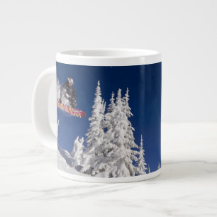 Caneca De Café Grande Acção de snowboarding no Whitefish Mountain Resort