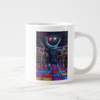 Caneca De Café Grande Alienígena na pista de dança, alienígena sorrindo,