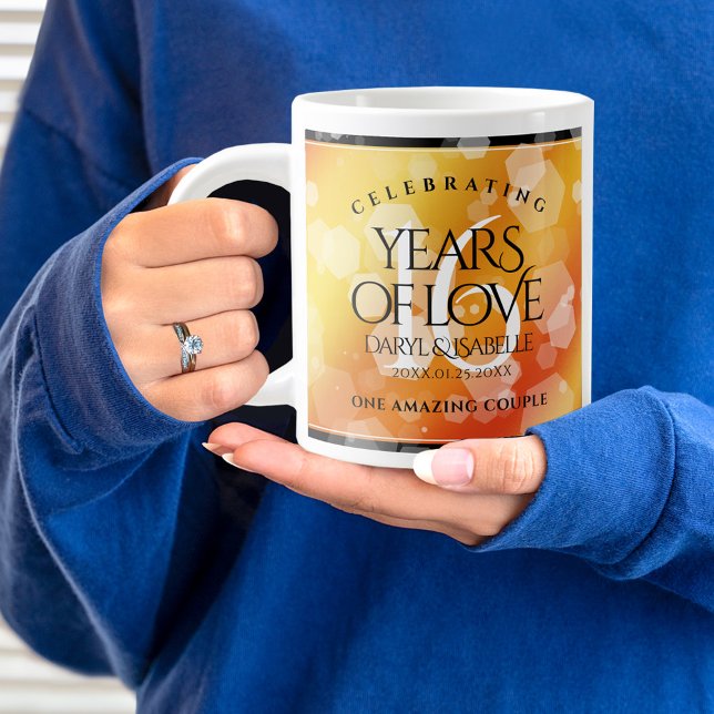 Caneca De Café Grande Aniversário de Casamento Topaz do Ouro 16 (16th Wedding Anniversary Jumbo Coffee Mug Cover Photo.)