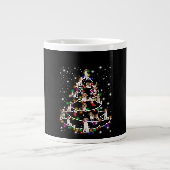 Caneca De Café Grande Árvore De Natal De Beagle Abrangida Pela Lâmpada (Frente)
