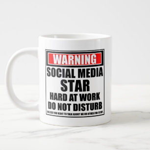 Caneca De Café Grande Aviso sobre o Duro do Social Media Star no trabalh