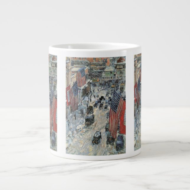 Caneca De Café Grande Bandeiras na Rua 57 por Frederick Childe Hassam (Frente)