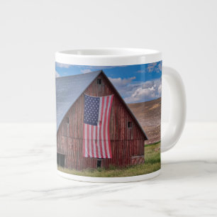 Caneca De Café Grande Barn com bandeira americana  Colfax, Washington
