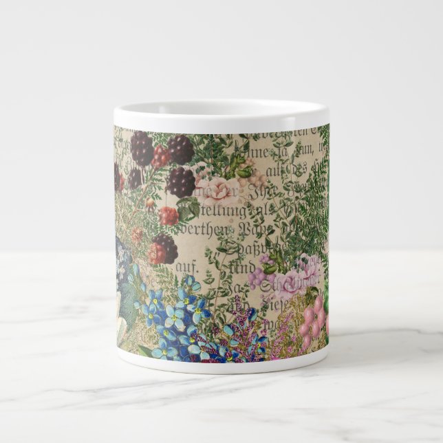 Caneca De Café Grande Berries roxos e Rosas em Newsprint Ephemera (Frente)