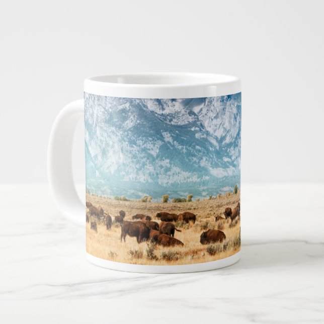 Caneca De Café Grande Buffalo Abaixo das Montanhas Grand Teton (Frente Esquerda)