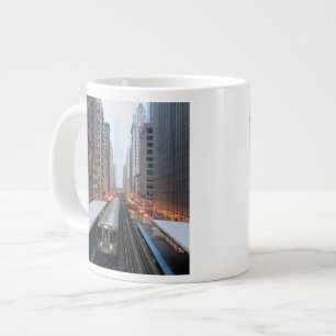 Caneca De Café Grande Caminho de ferro elevado em Chicago centro sobre W